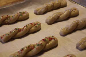 Brush with egg white and decorate with sugar.