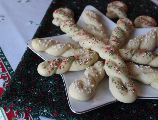 Enjoy Kringla with a cup of coffee or a glass of cold milk.