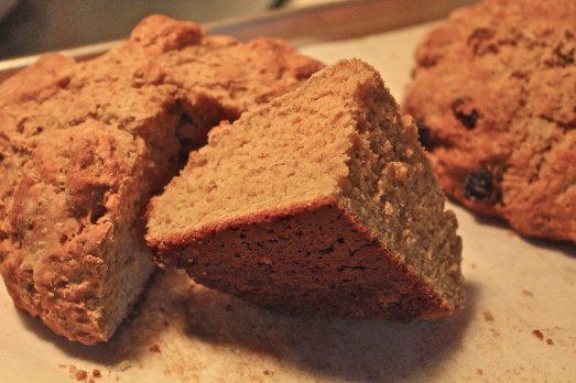 The texture is similar to a muffin.