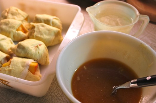 Mix up cinnamon syrup, have citrus soda measured and ready