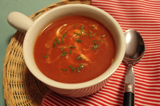 Fresh Tomato Curry Soup