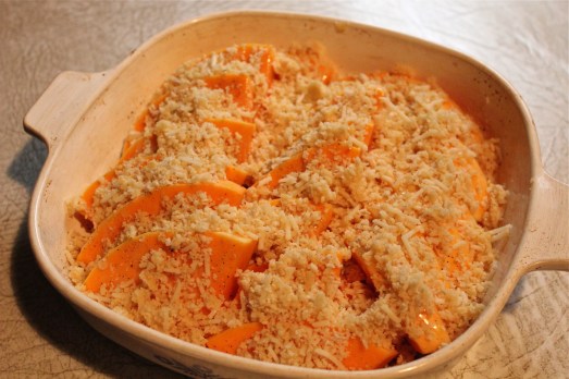 Top with the crumb mixture.