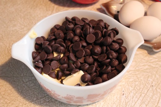 Choc. chips and butter in microwave safe bowl.